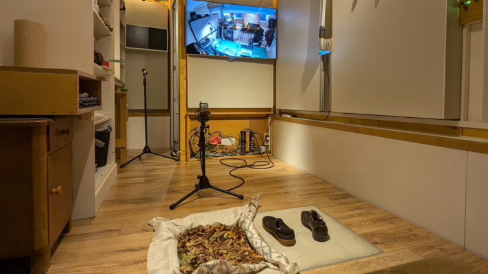 recording room 2 with fole